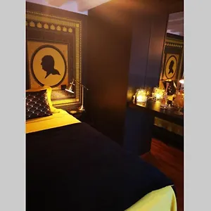 Le Boudoir , Lyon France